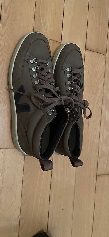 Scarpe da uomo: Veja Schuhe Sneakers – Usato da Thun venduto da BanjoDan 1