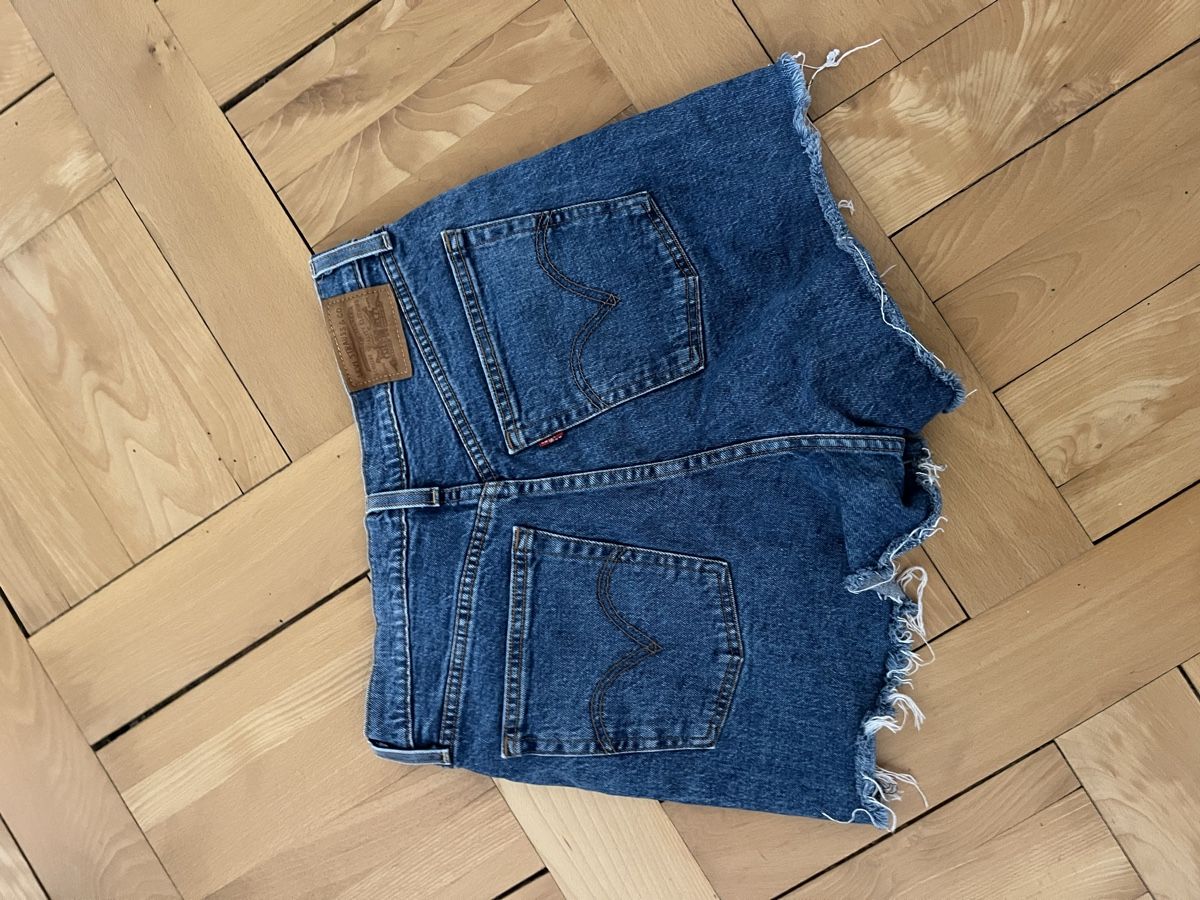 Levi's Jeans: LEVIS Kurze Hose Gr. 30 – Usato da St. Gallen venduto da shonater 4
