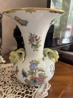 Original aus Herend Elegante Porzellanvase