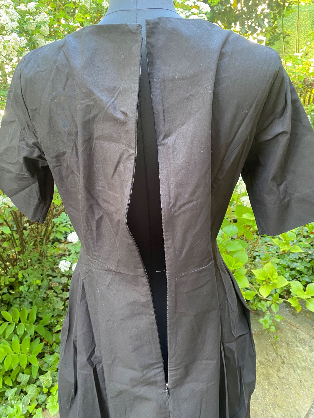 Cos Vestiti: Schwarzes COS Sommerkleid Grösse 36 – Usato da Zürich venduto da JDB_Vintage 2