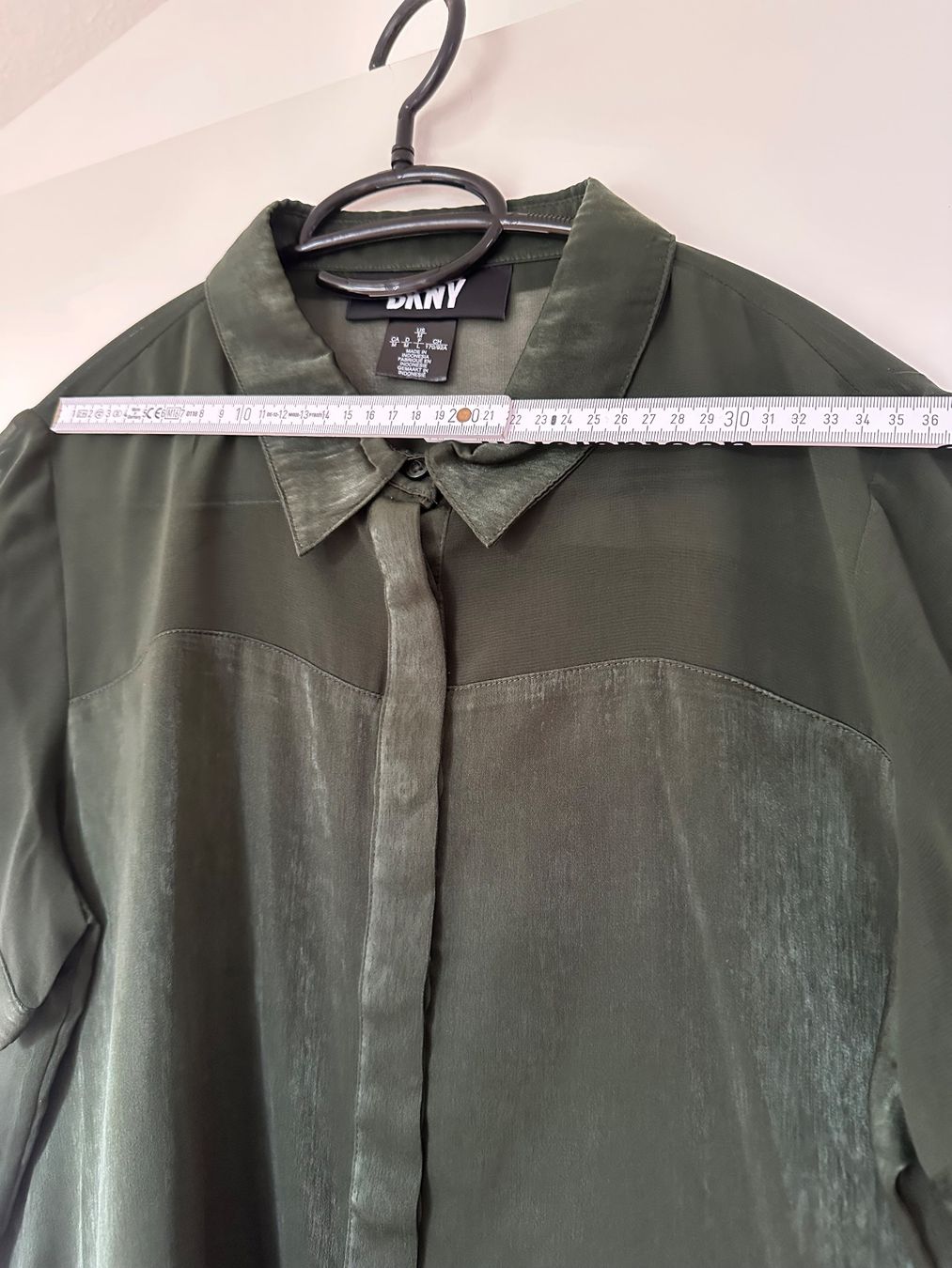 DKNY T-shirt: DKNY Top NEU – Nuovo (secondo la descrizione) da Zürich venduto da ong8 5