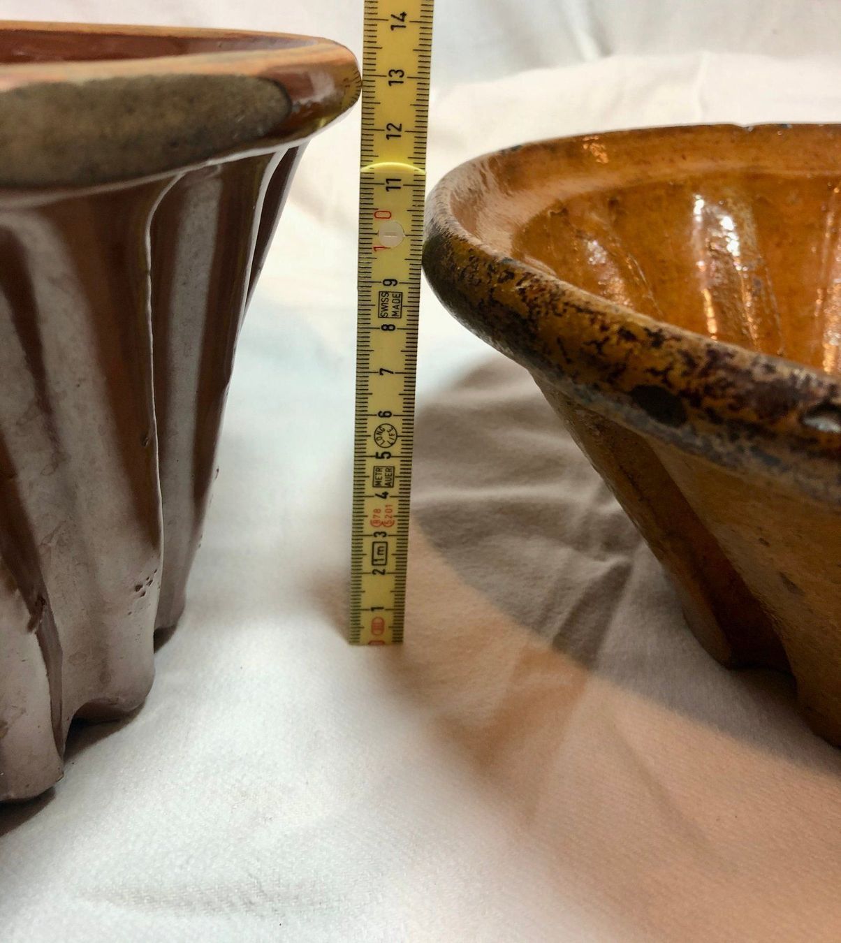 Teglie da forno: 2 sehr alte Gugelhopf - Backformen – Usato da Röschenz venduto da Sharjah 9
