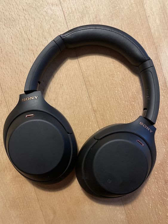 Sony WH-1000XM4 4