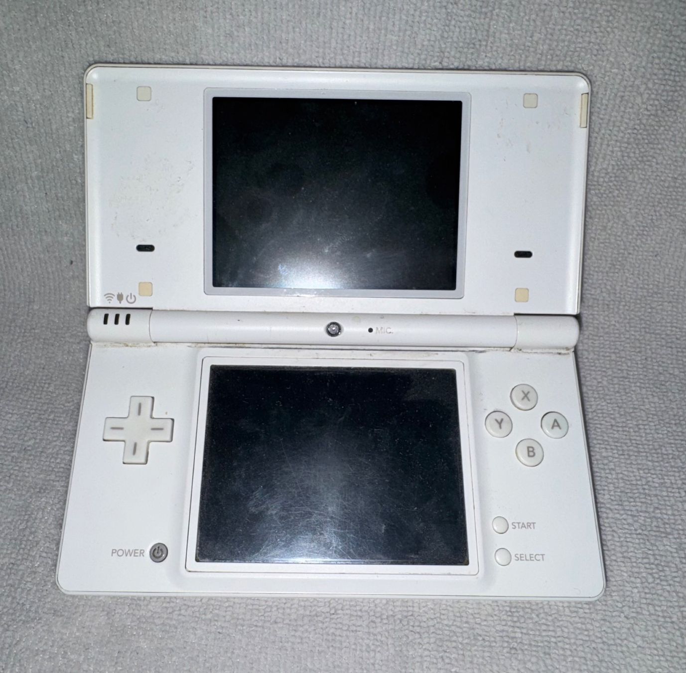 Nintendo Konsolen: Nintendo DSi – Defekt aus Bätterkinden von nam_whz2