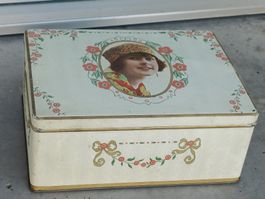 Jugendstil Blech Dose J. Arni's Söhne Confiseriefabrik Lyss