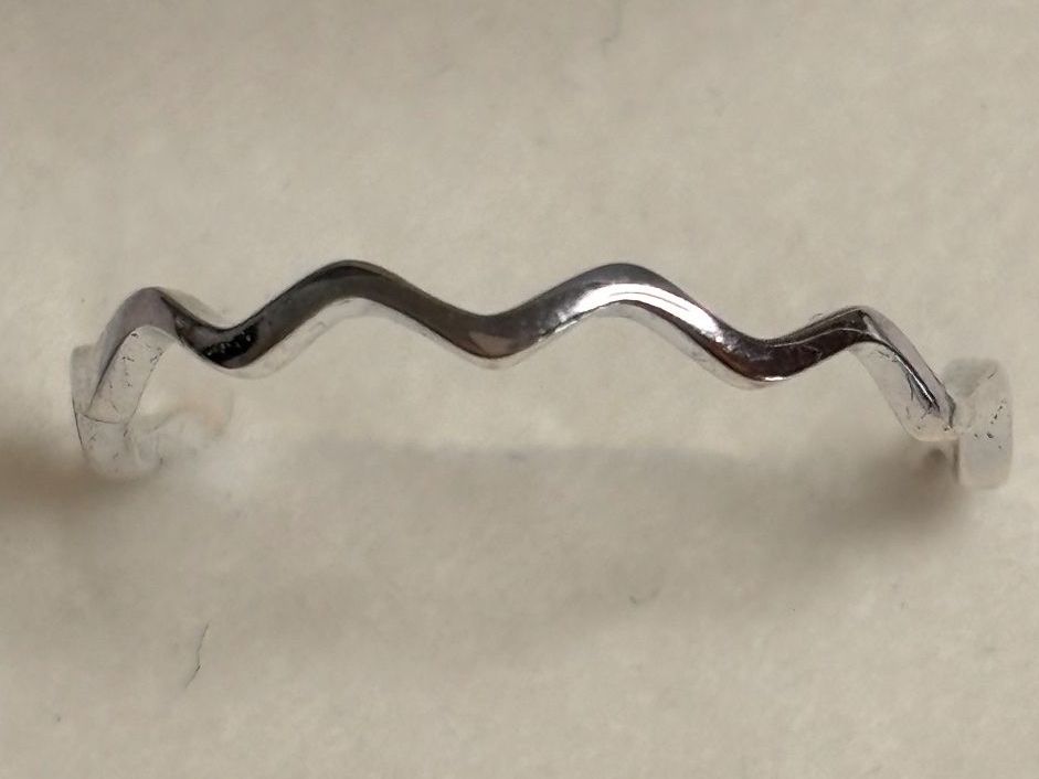 Ringe: Bague minimaliste vagues ✨ – Neu (gemäss Beschreibung) aus Lausanne von mel2dreams