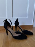 Anna Field Heels