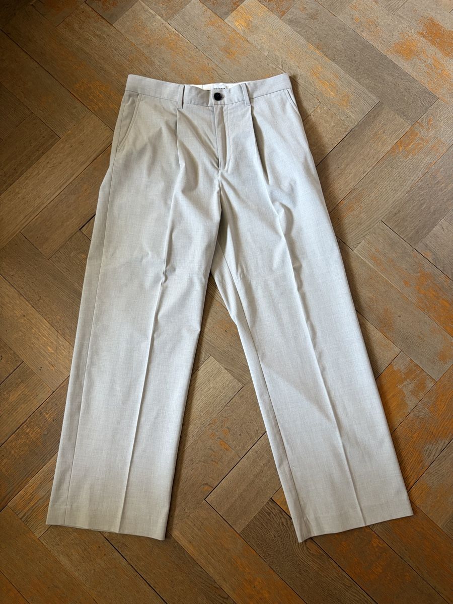 Weekday Hosen: Weekday uno Anzugshose (50) – Neu (gemäss Beschreibung) aus Winterthur von raphael.hbg