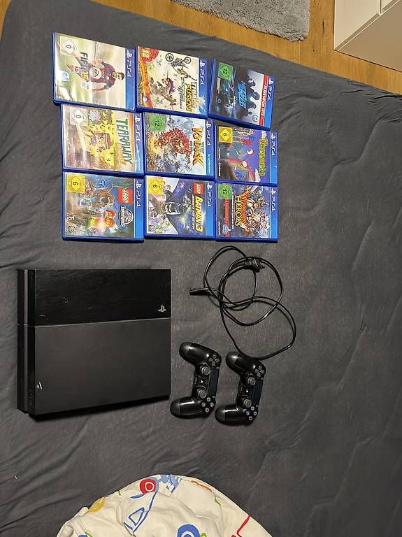 Console: PS4+ 2 Controller+ 9 spiele – Usato da Liestal venduto da oem_gcx8 2