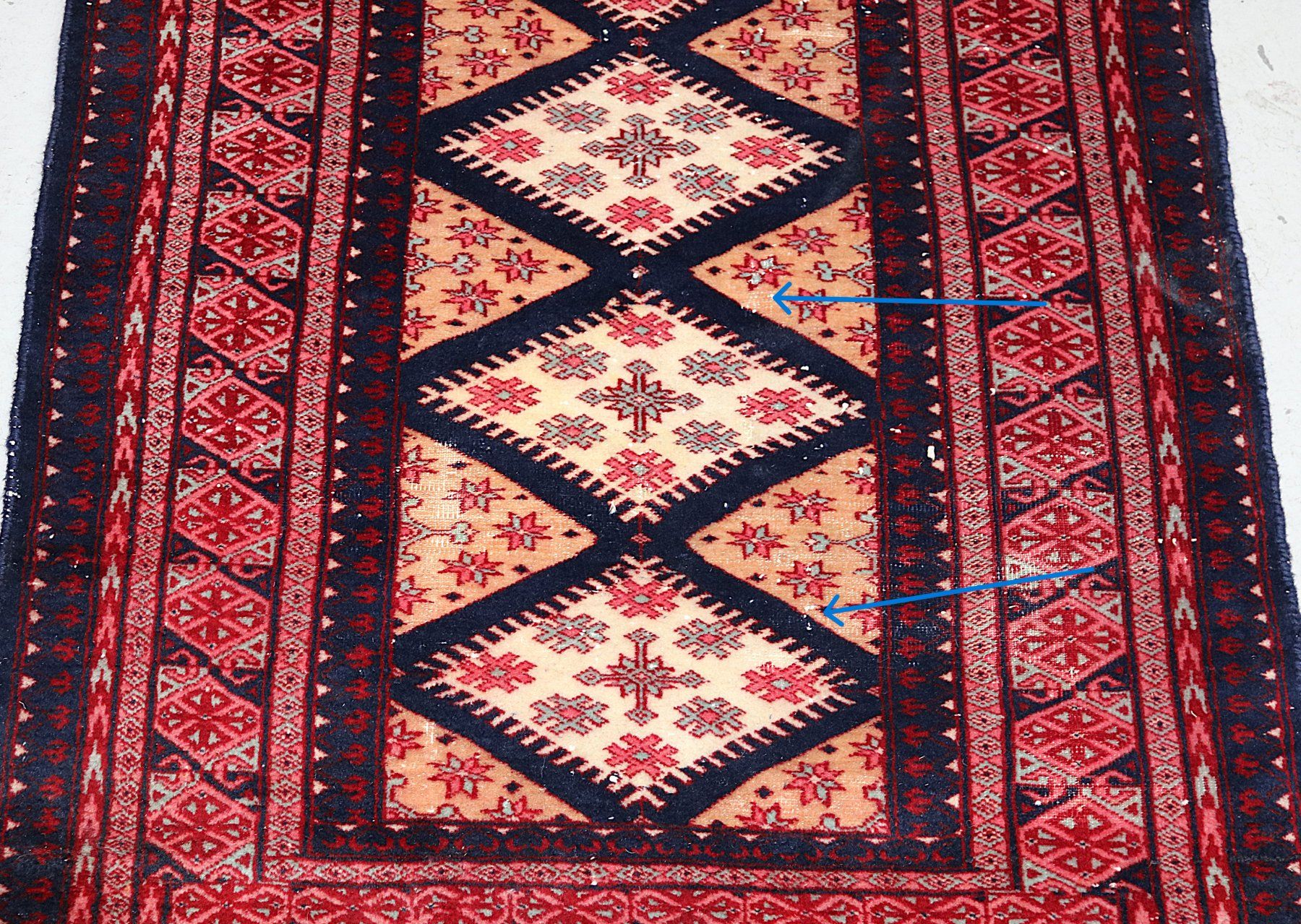 Tappeti: Läufer rot beige mit Rautenmuster – Usato da Volketswil venduto da brockipfannenstil 2