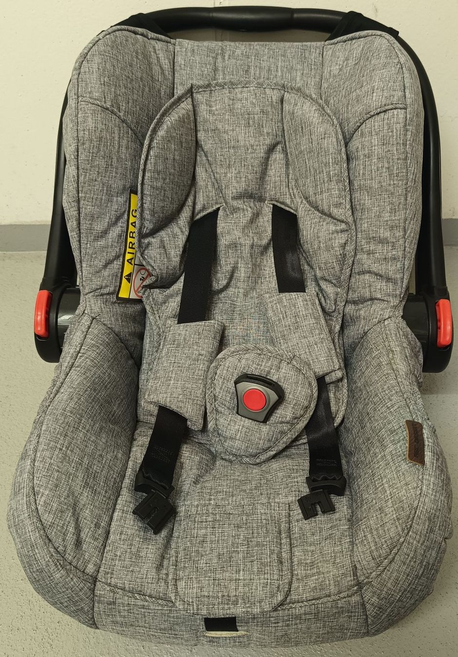 Seggiolini per auto: Babyschale ABC Design grau gebraucht – Usato da Hirschthal venduto da Ccrocker