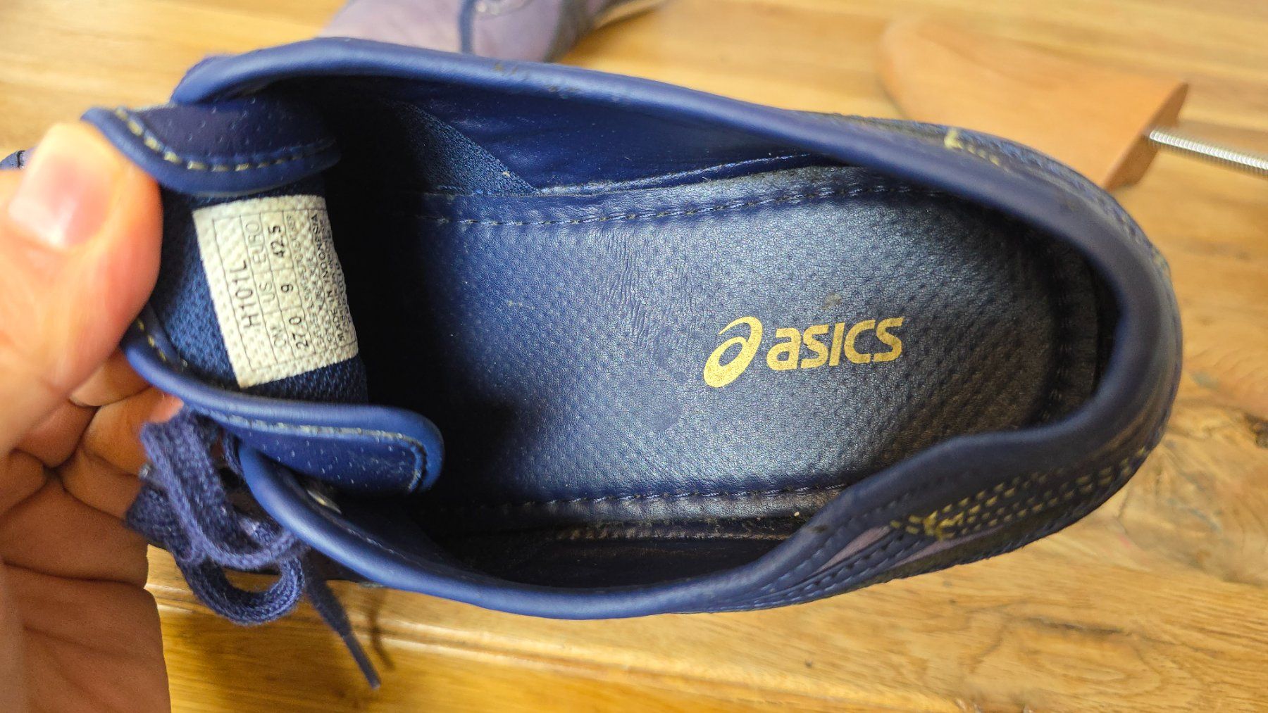 Asics Scarpe da uomo: Asics schuhe EU 42.5 – Usato da Wallisellen venduto da theblacksheep 2