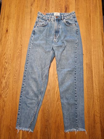 Zara Momjeans hellblau Gr. 34