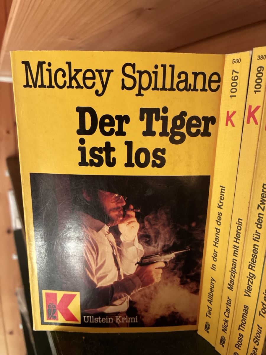 Libri: Ullstein Krimi Verlag Bücherreihe  – Usato da Oberrindal venduto da Darmando 5