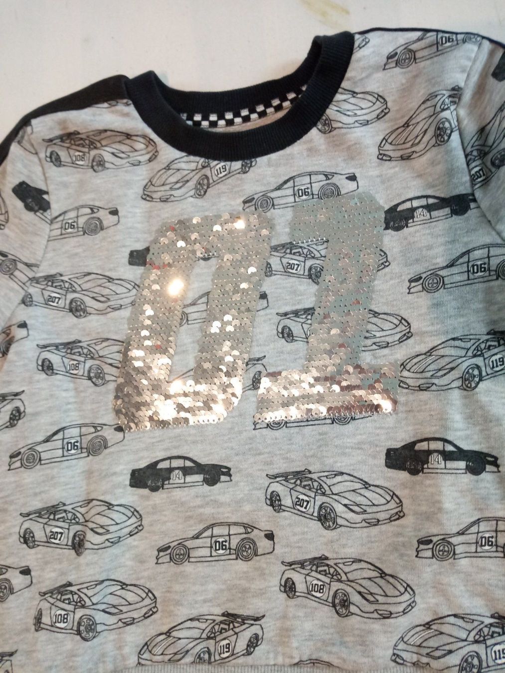 C&A Maglioni & Felpe: C&A Rennauto Pullover / Longshirt Grösse 104 – Nuovo (secondo la descrizione) da Beckenried venduto da Havacola 1