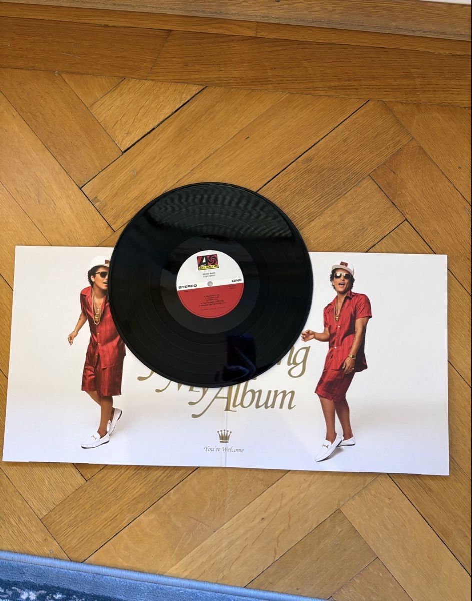 Schallplatten: Bruno Mars 24K Magic Record – Gebraucht aus St. Gallen von KatieEugster 1