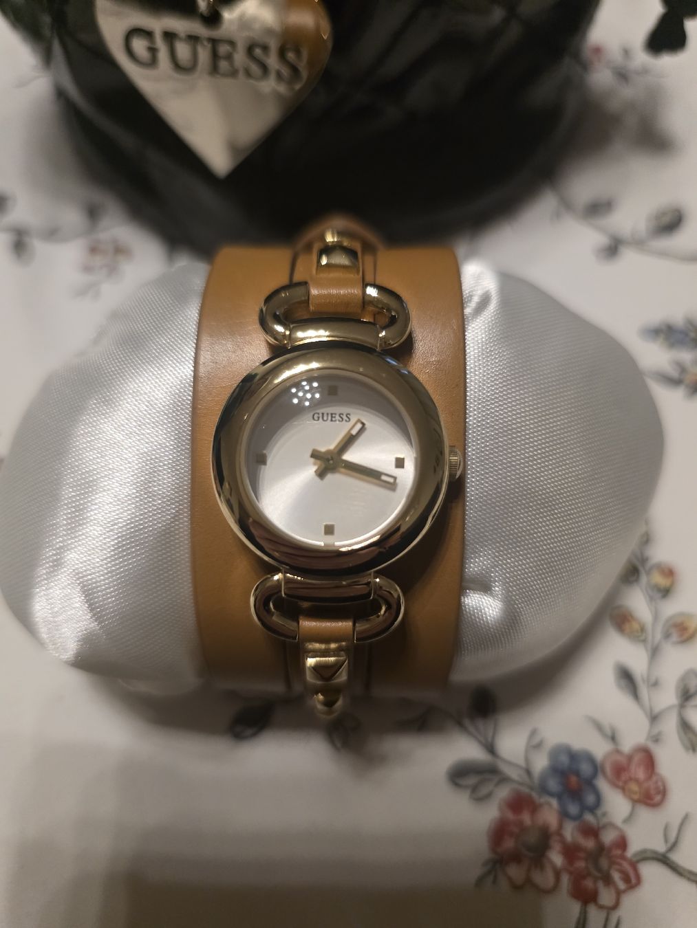 Guess Montres: Orologio Guess da donna. – Neuf (Voir description) à Pully par m_artboutique