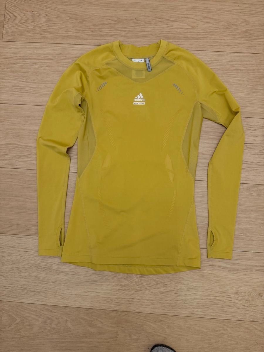 Adidas T-shirt: Adidas Shirt Gr M – Usato da Schlieren venduto da goekhan_yilmaz
