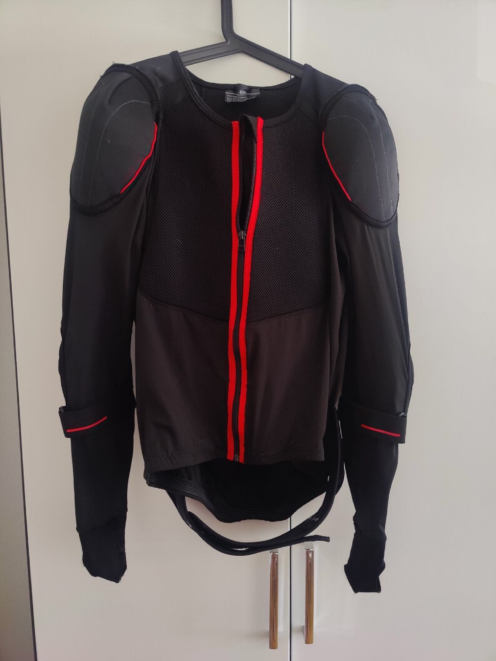 Schutz & Schoner: Protective Shirt SUPER SHIELD black – Gebraucht aus Oetwil an der Limmat von sabihexe 1