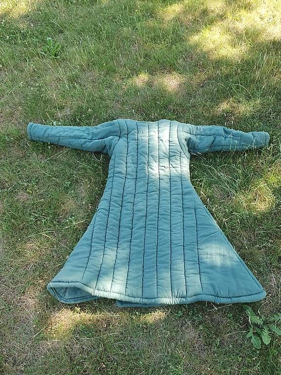 Kostüme: Gambeson – Gebraucht aus Worb von Kalkrohr 1