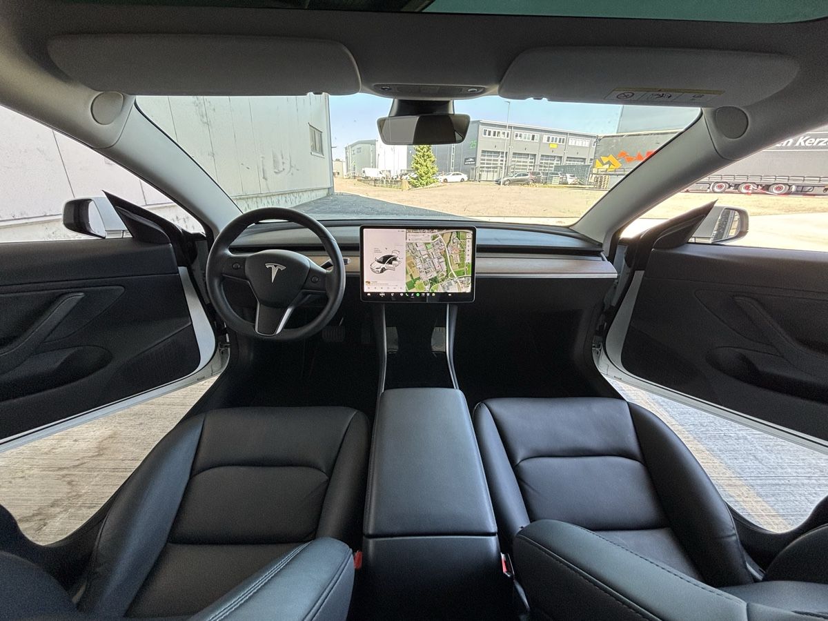 Tesla Autos: Tesla Model 3 Long Range AWD – Gebraucht aus murten von kam_9wqw 2