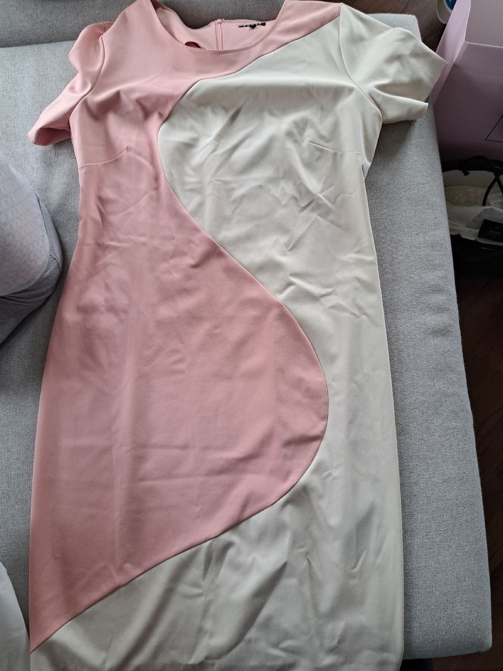 Vestiti: Jones Kleid Grösse 40 Rosé Weiss Elegant  – Nuovo (secondo la descrizione) da Triesenberg venduto da Anastasia26