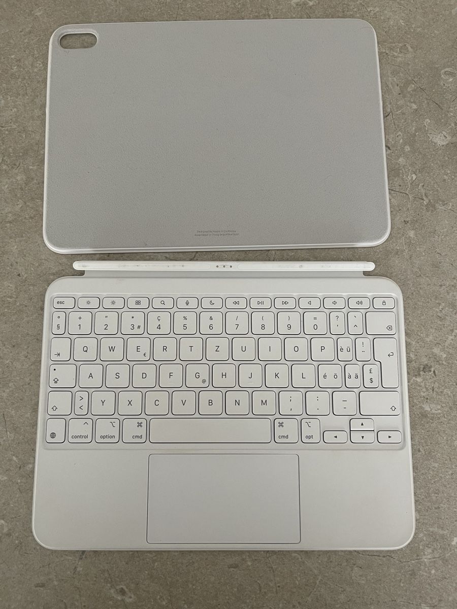 Apple Tastiere: Magic Keyboard Folio iPad 10. Gen & iPad A16 – Usato da Trimbach venduto da sheshe27 1