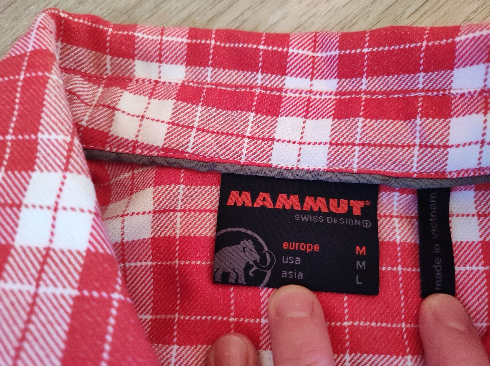 Mammut Camicette: Mammut Wanderhemd Dame Grösse M – Usato da Vevey venduto da pau_5z9j 1