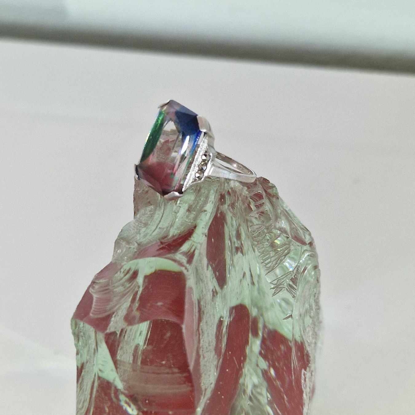 Anelli: Silberring Gr. 59 mit grossem Regenbogen Stein – Usato da Birr venduto da sen_8djr 3
