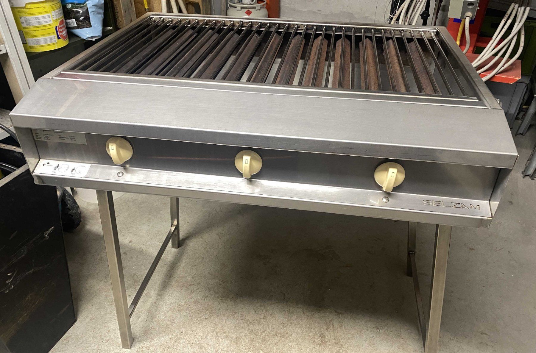Griglie: SELZAM Profigrill N – Usato da Otelfingen venduto da Synchron