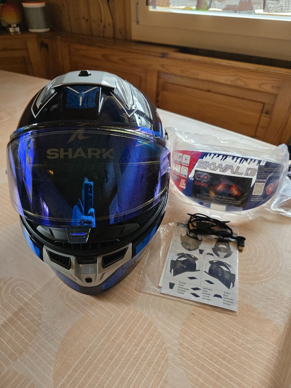 Caschi & visiere:  Shark Integralhelm SKWAL 13 / S – Nuovo (secondo la descrizione) da Kiental venduto da MeSa_Niesen