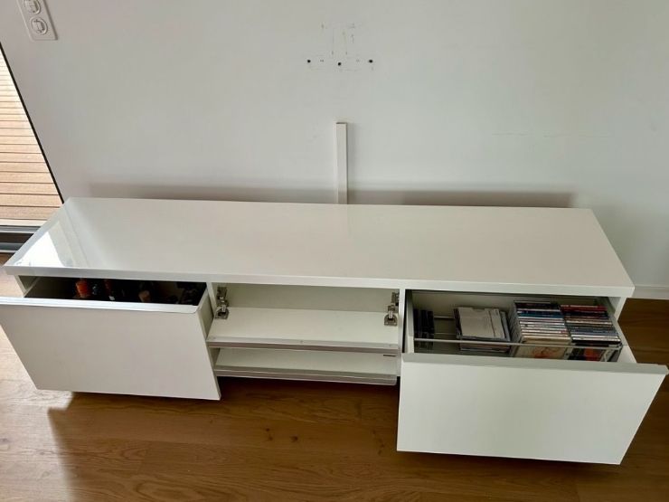 Ikea Meubles TV: IKEA TV Möbel Hochglanz Weiss – D'occasion à Buttisholz par Pfiad29 1
