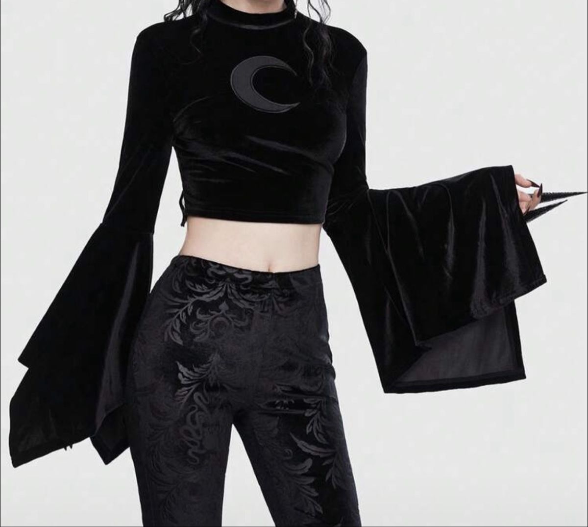Top: Witchy Langarmshirt mit Glockenärmeln, Gr. S/M – Usato da Heiden venduto da Bettyk11.