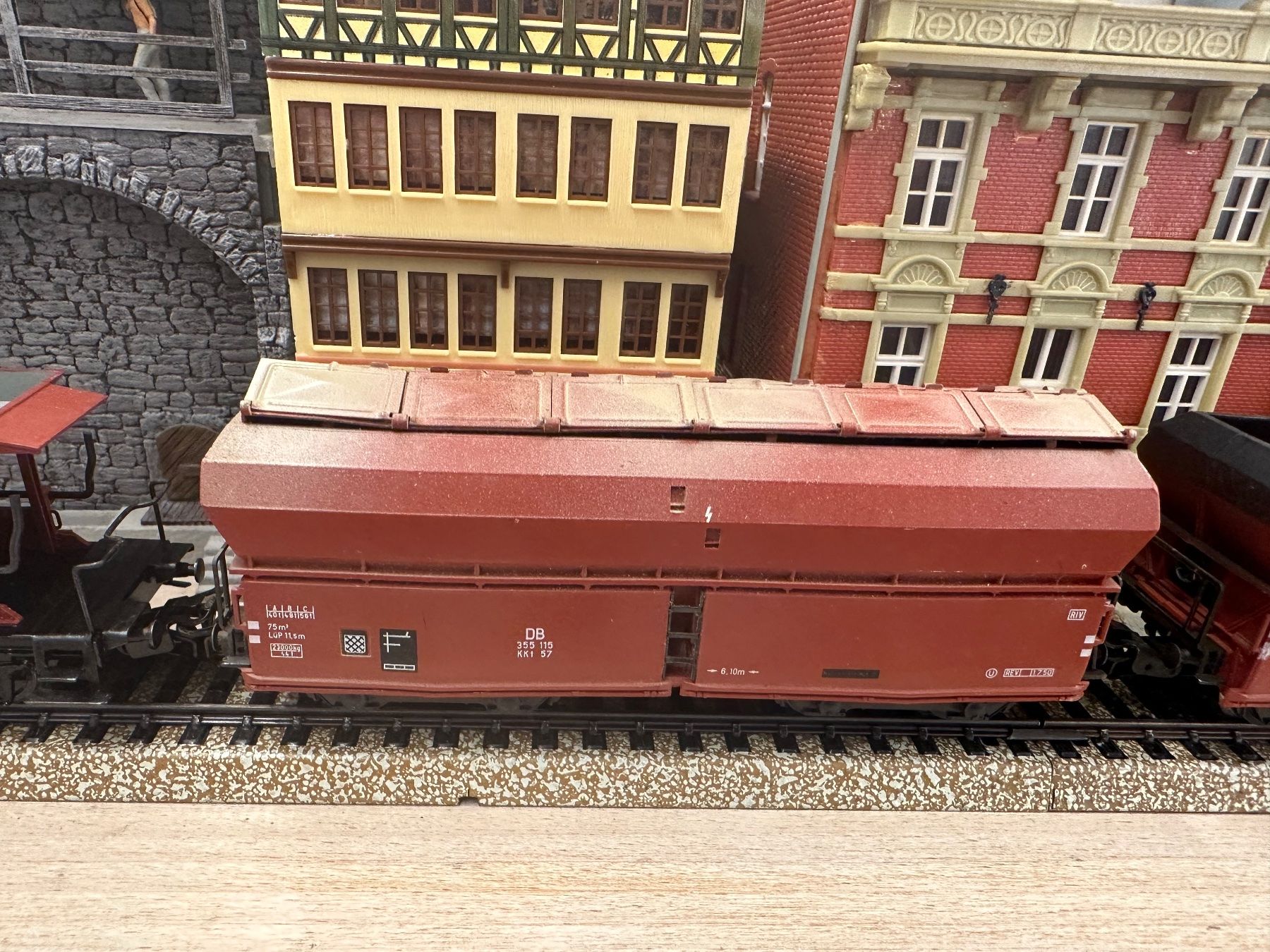 Märklin Modelleisenbahnen: Märklin 3044 BR EA800 Kieszug – Gebraucht aus Lupsingen von New-Haven 3