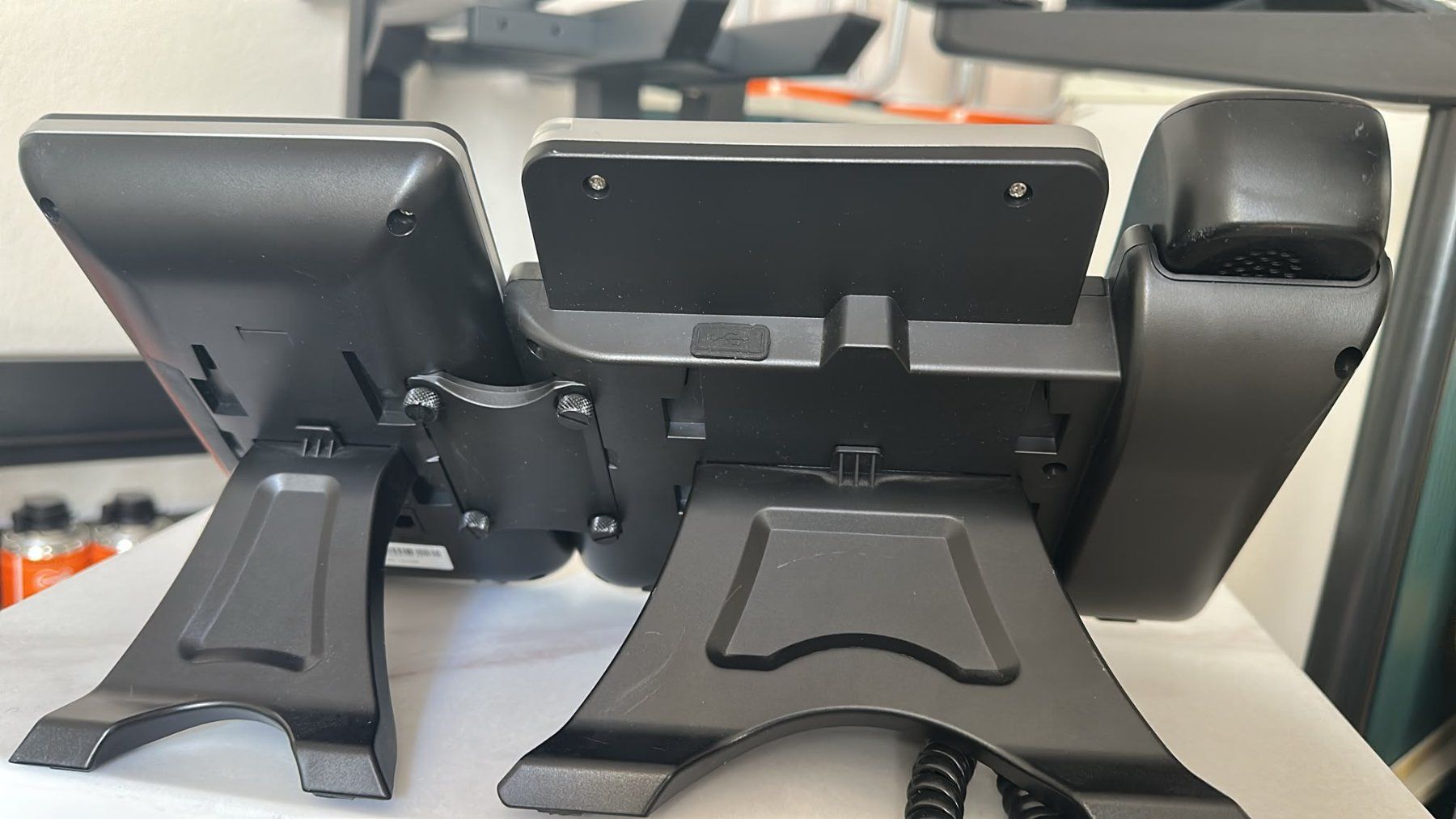 Telefone: Grandstream GXP2140 IP-Telefon mit Erweiterungsmodul – Gebraucht aus St. Gallen von hem_q5dw 1