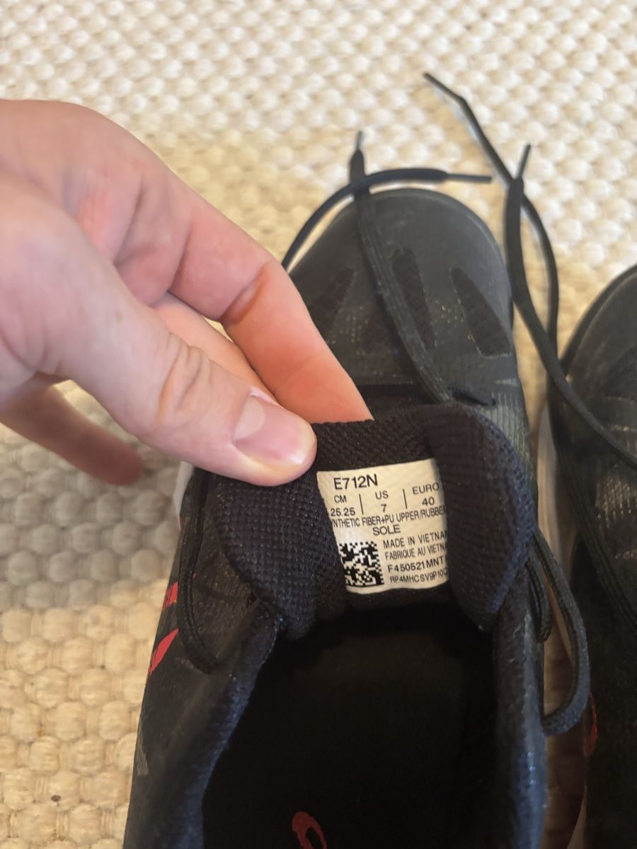 Asics Chaussures garçon: Hallenschuh Asics – D'occasion à Winterthur par nicolaparpan 2