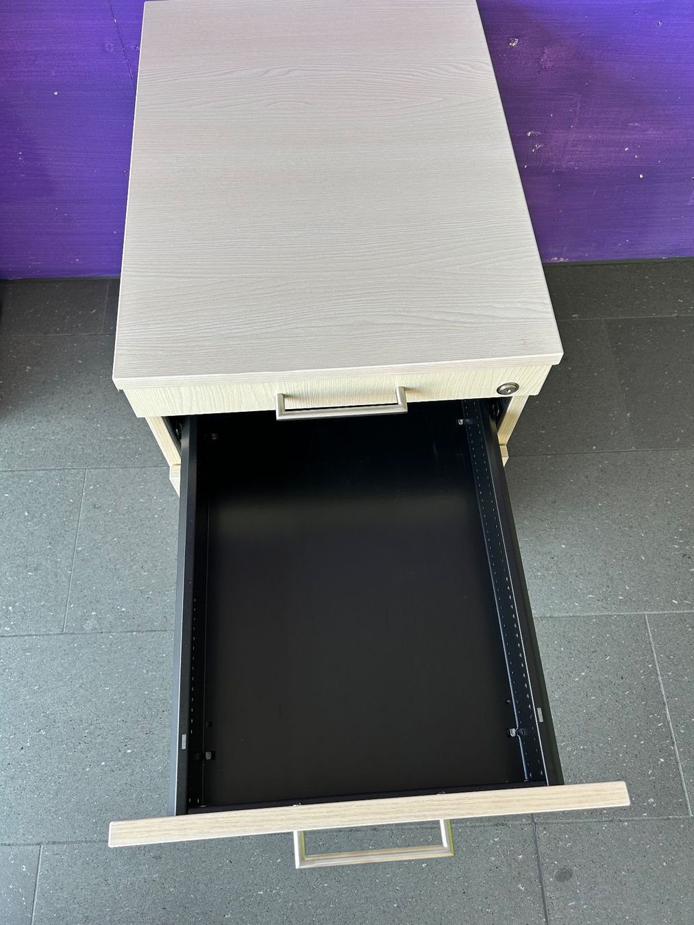 Korpus: Rollcontainer Büromöbel Holzoptik – Gebraucht aus Luzern von kon_j7zt 2