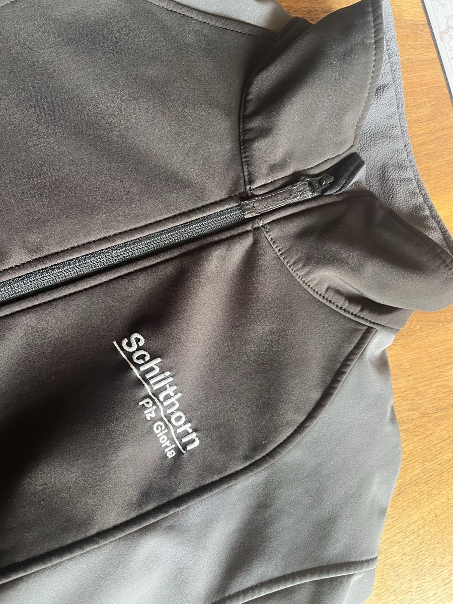 Giacche: Softshell Jacke Gr M Schilthorn Piz Gloria – Usato da Aarberg venduto da Jakaro