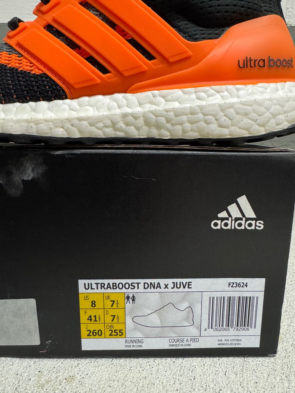 Scarpe da uomo: Adidas Ultra Boost X Juventus 41 – Nuovo (secondo la descrizione) da Dielsdorf venduto da nicolicious 1
