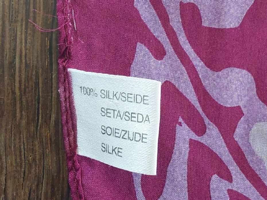 Foulards, Tücher & Schals: Seidenfoulard quadratisch – Neu (gemäss Beschreibung) aus Köniz von scopello12 3