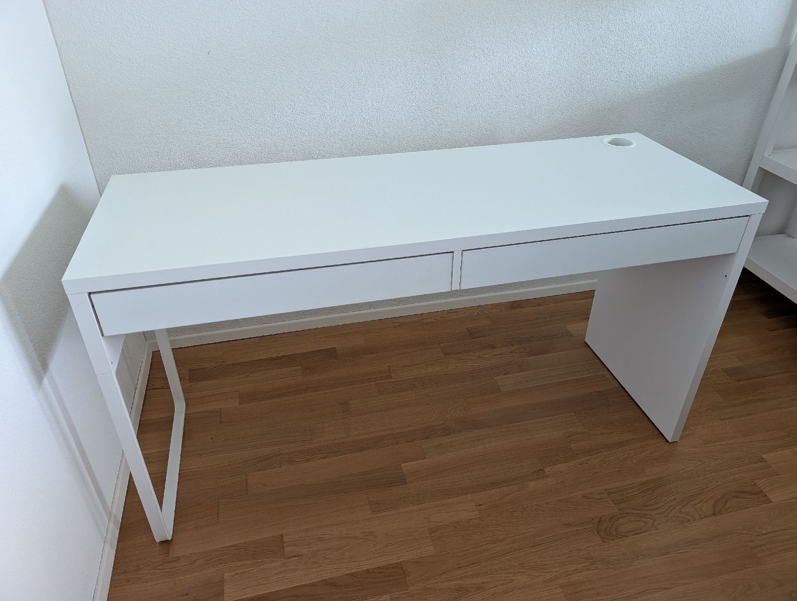Ikea Scrivanie: Weisser Schreibtisch mit Schubladen – Usato da Winterthur venduto da rut_6xtp