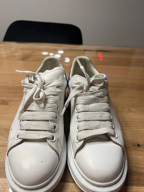 Scarpe da uomo: Alexander McQueen Klobige Sneakers mit Logo – Usato da Zürich venduto da baj_7tbs