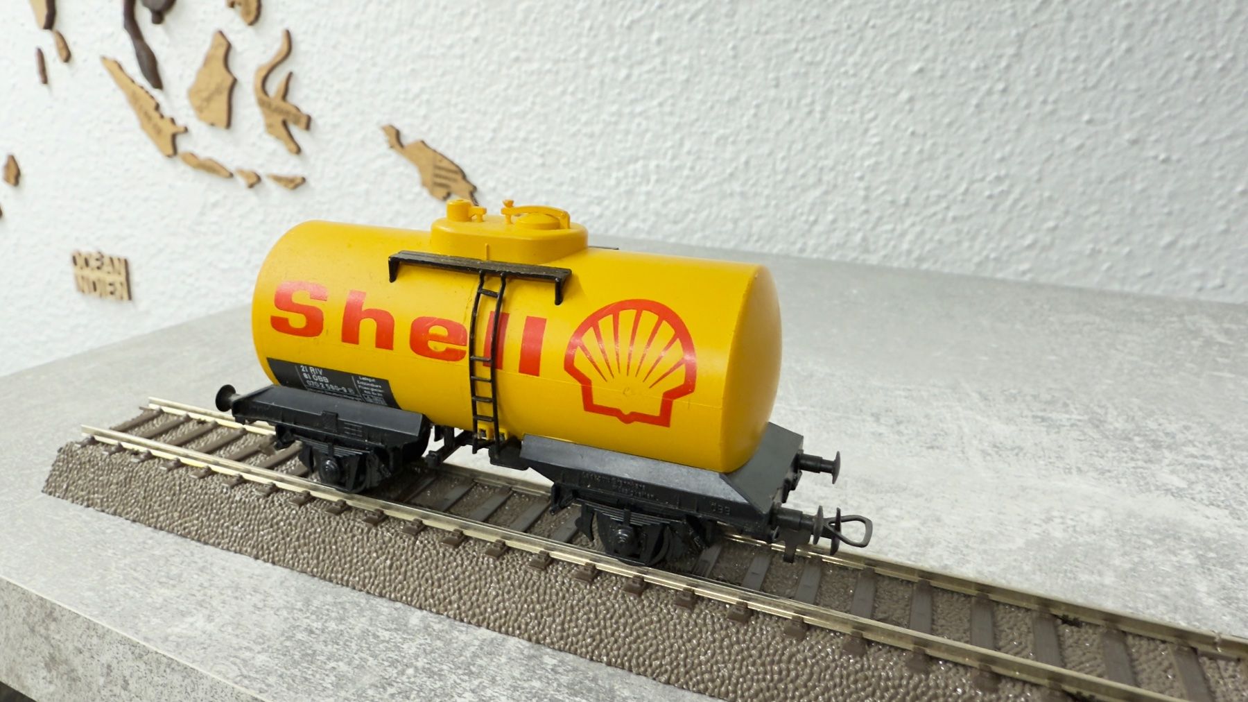 Kleinbahn Modellini di ferrovie: Kleinbahn Shell Tankanhänger H0 / DC mit EVP – Usato da Schlieren venduto da rat_lq6b 5