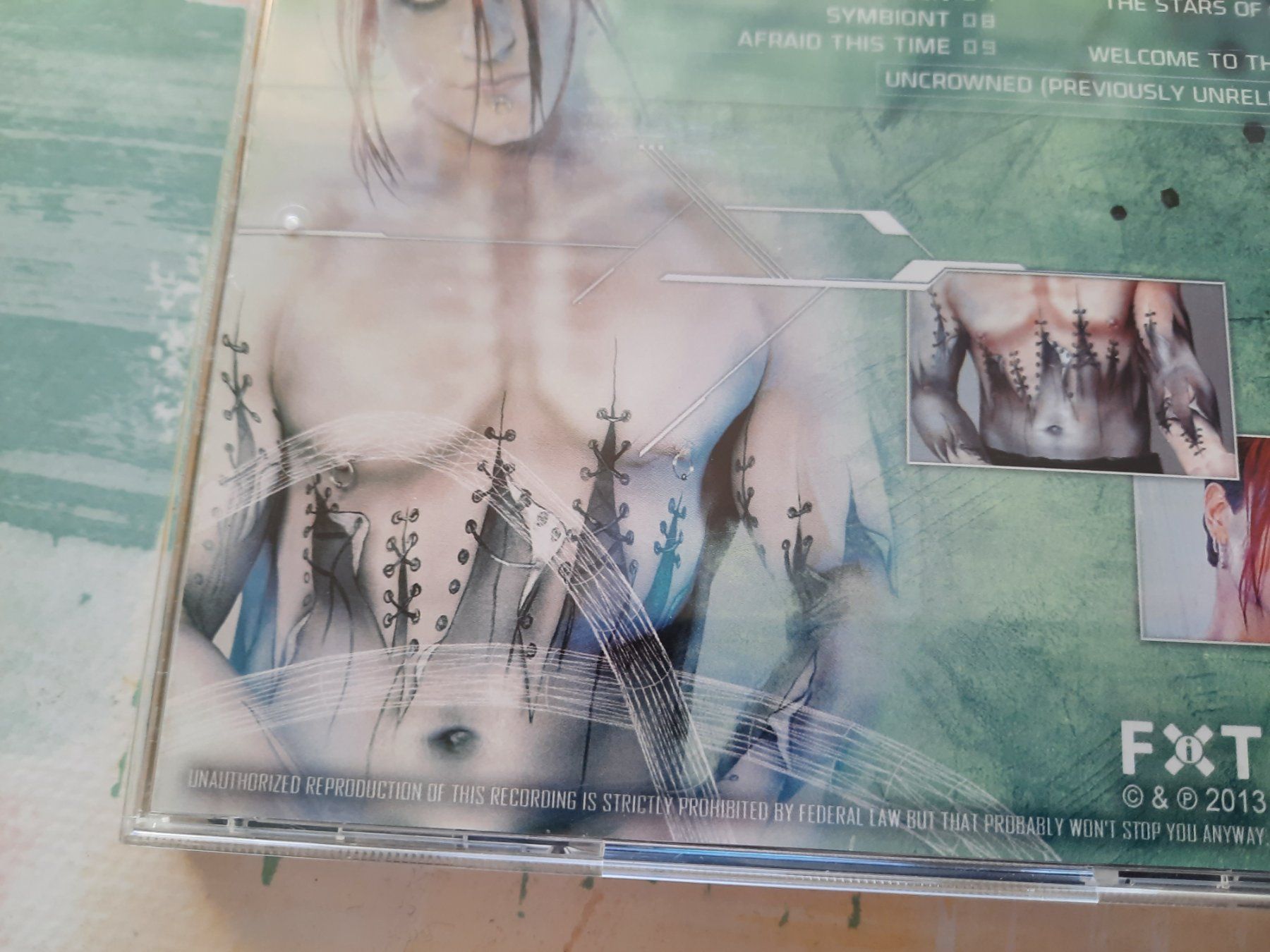 CDs: CD CellDweller- 10th Anniversary Edition – Gebraucht aus Pully von bro_n52j 4