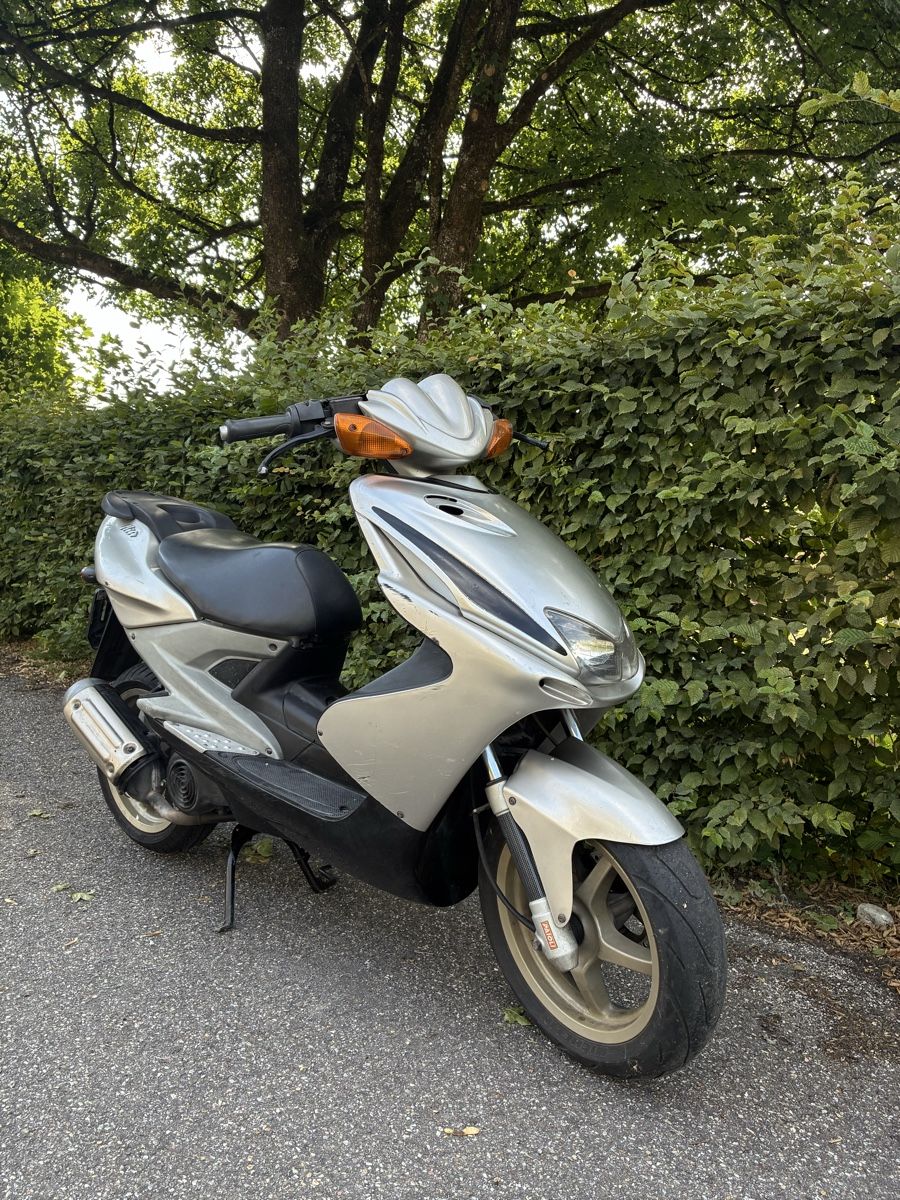 Yamaha Scooters: Yamaha aerox 100 – Gebraucht aus St. Gallen von zx10r 1