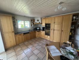 Küche aus Holz, gut erhalten - Jetzt günstig!