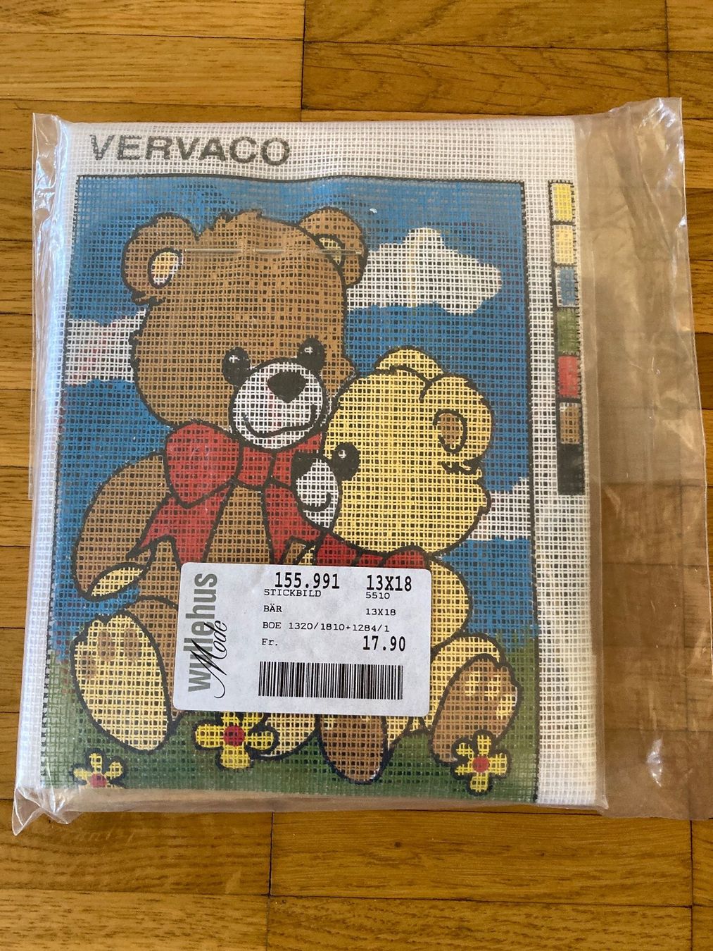 Bastelsets: Vervaco Stickbild Teddybär mit Rahmen Stickpackung NEU – Neu und originalverpackt aus Winterthur von Quilterin