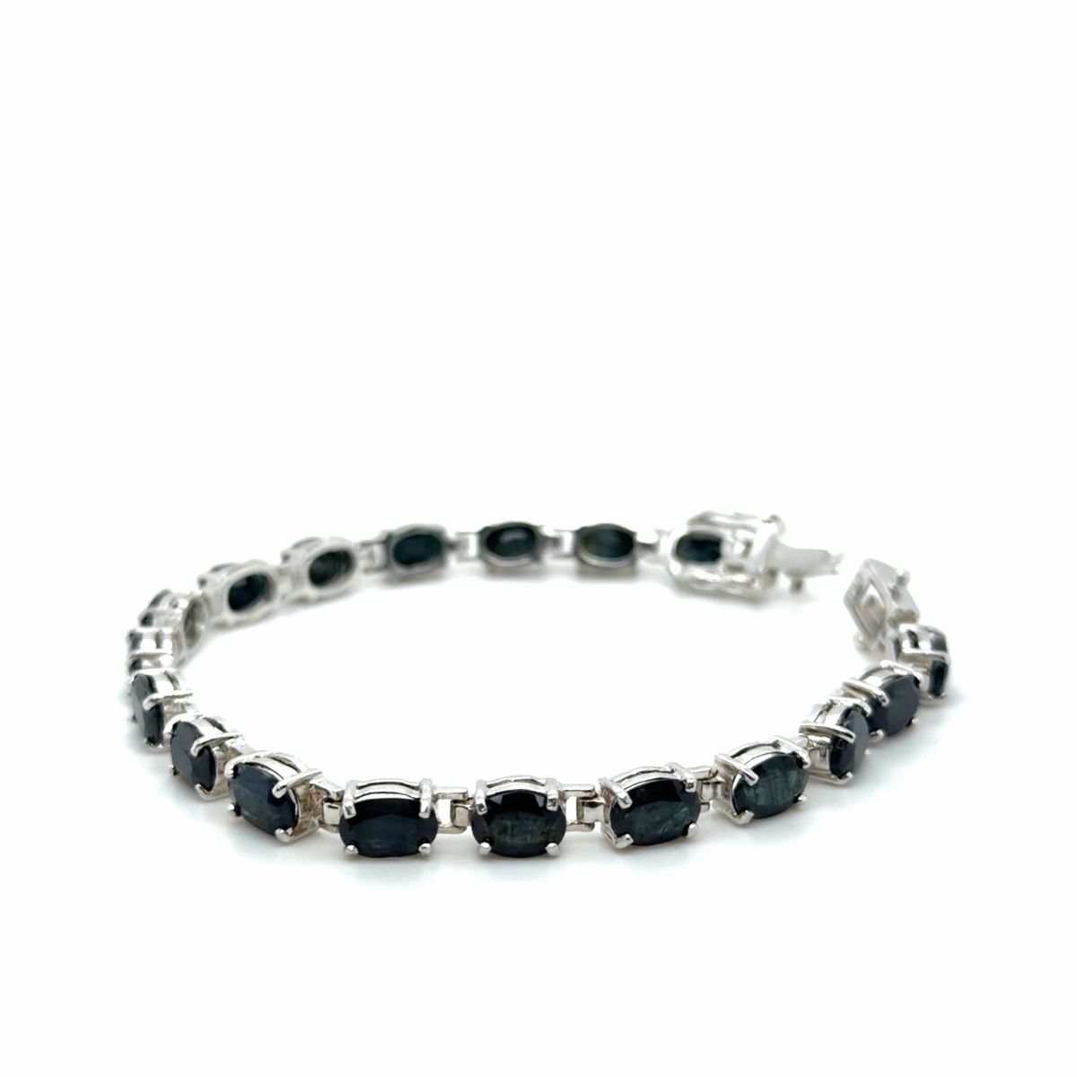 Bracciali & Braccialetti: Bracelet silver with dark stones oval 18cm – Usato da Jona venduto da avdwrist 1