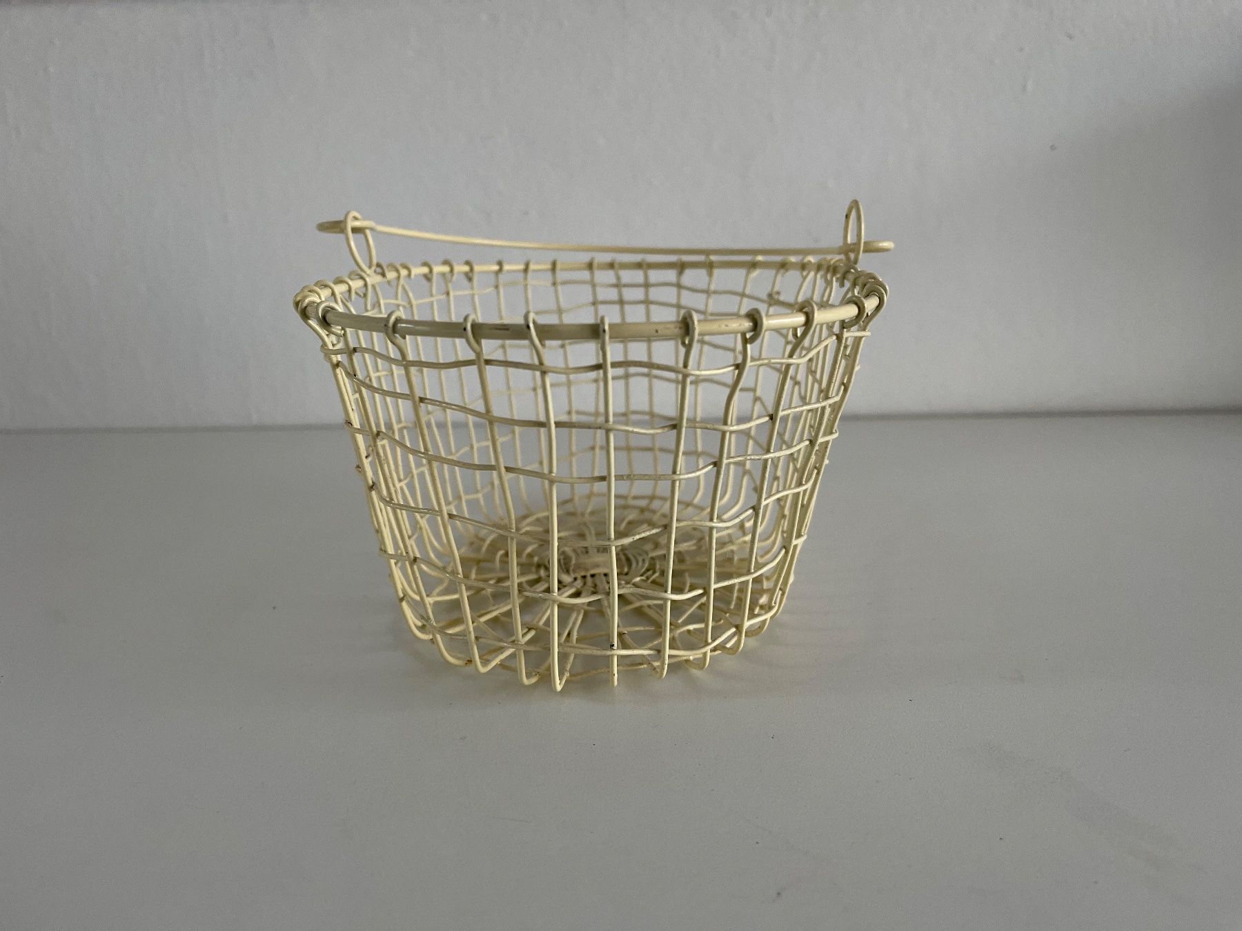 Alle Dekorationen: Korb aus Metalldraht / Shabby Chic – Gebraucht aus Wetzikon ZH von seli03 2