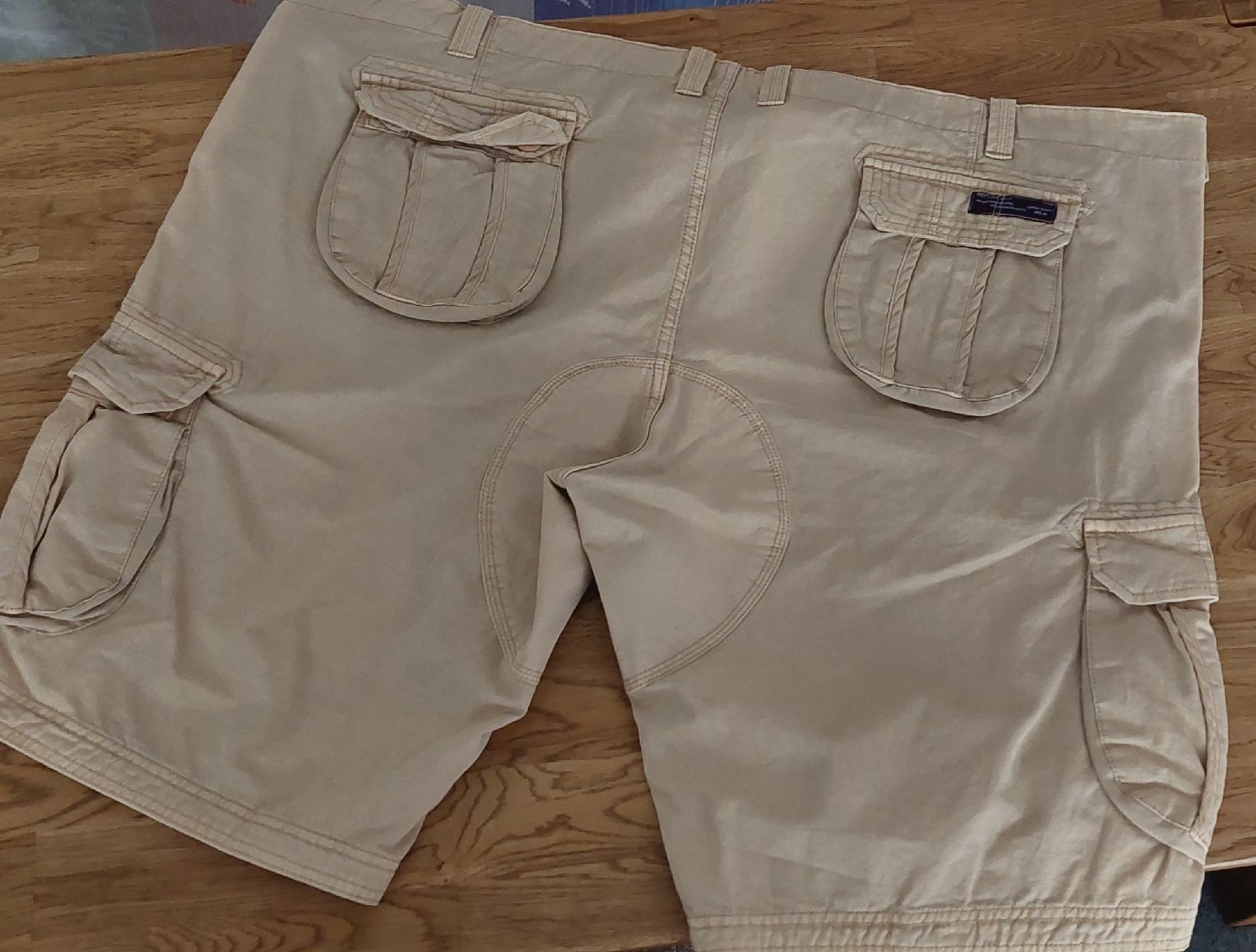 Pantaloni: Neue! Replika Cargo Shorts beige Gr. 58  – Nuovo e nell'imballaggio originale da Zürich venduto da lehmi1 2
